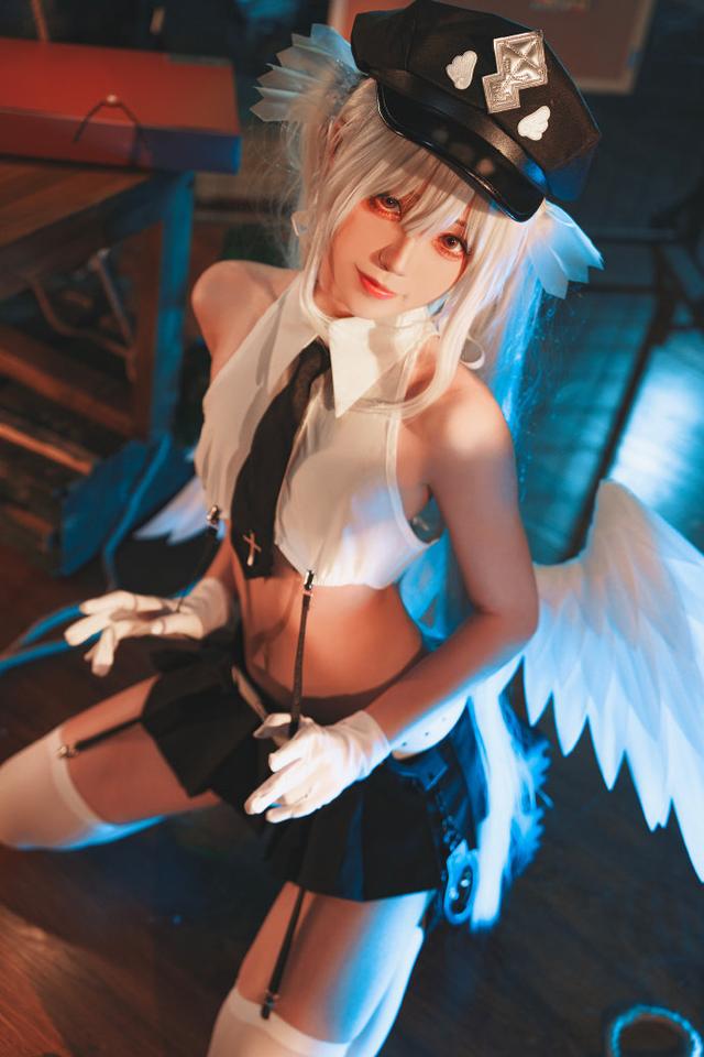 cos：手办天使警察艾尔酱Cosplay正片14P-如月夏巳