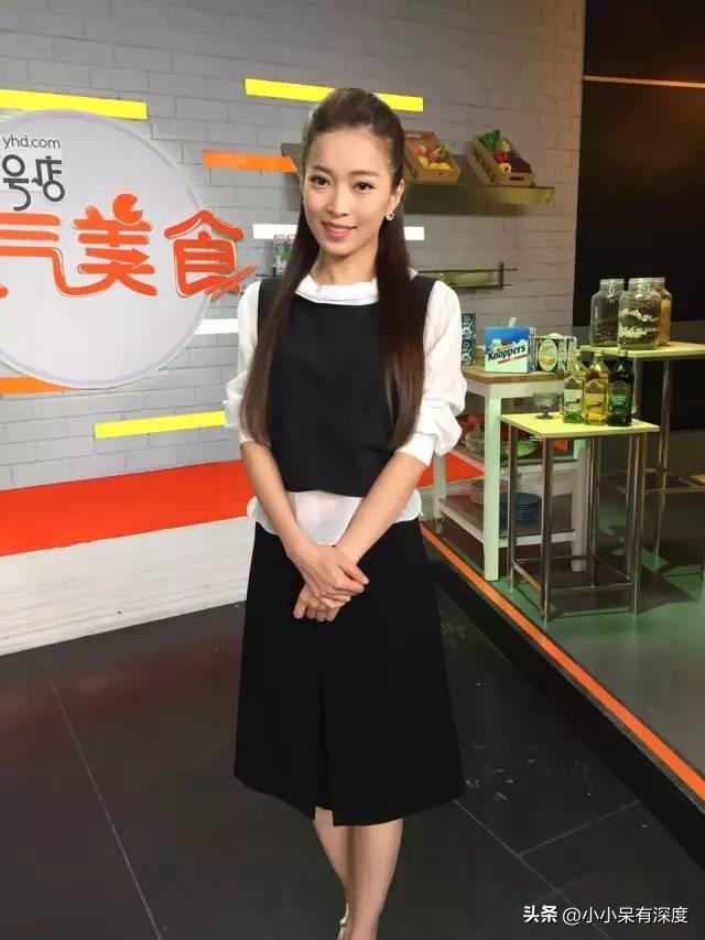 东方卫视主持人麻伊琳，她曾经风光出嫁，离婚后独自抚养儿子长大