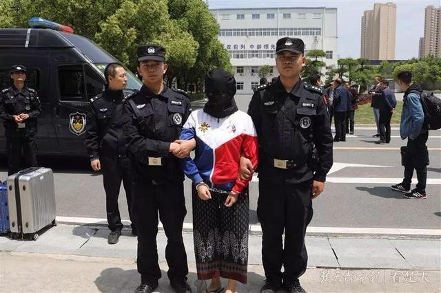 会员90万人，画面不堪入目！湖北警方端掉一跨国色情直播团伙，细节太惊人