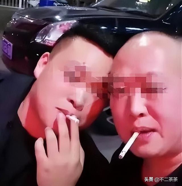 唐山事件3天后，烧烤店老板娘的电话被网友打爆