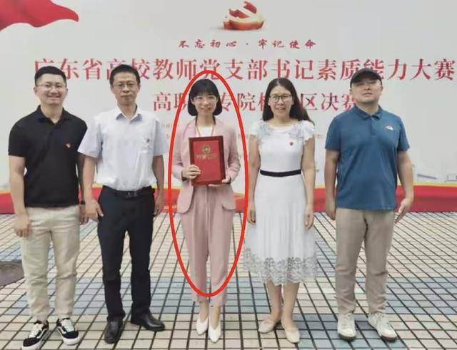 广东车震门女主闺蜜发声，张老师婆婆强势丈夫妈宝，已被赶出家门