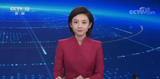 央视50位女主播春节出镜服装（70套）合集