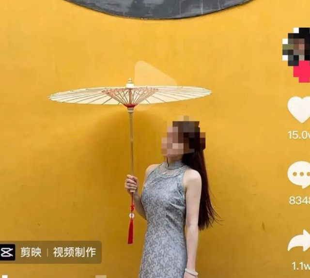 卖淫行业新模式曝光，性感美女上门送外卖，工作2小时，日入10000