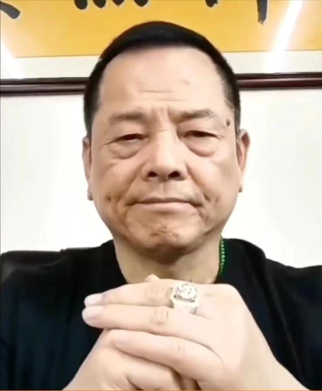 唐山事件后续！澳门“黑大哥”崩牙驹发声：洪门子弟不应袖手旁观