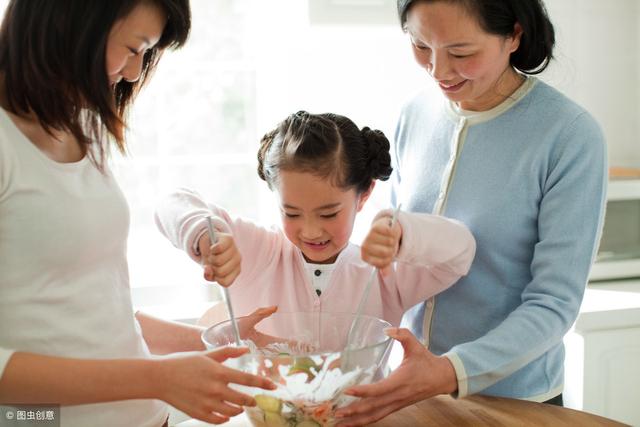 婆婆说：“别人都能顺产，她凭什么就要剖腹产”