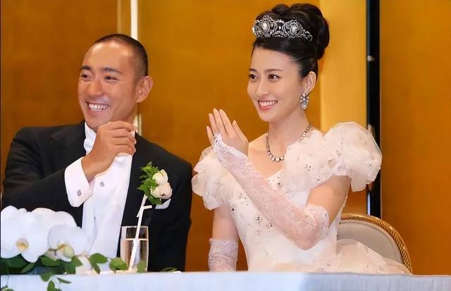 日本第一女主播：嫁歌舞伎世家，婚后被丈夫当牛做马，34岁就离世