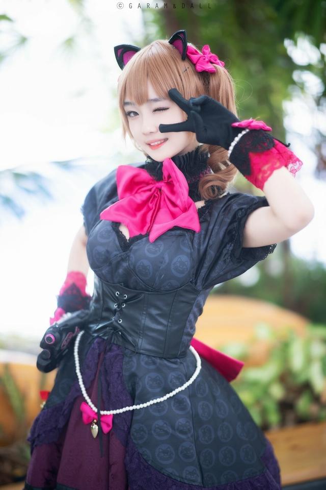 《守望先锋》D.Va黑猫Cosplay，可爱猫咪夺走你的心