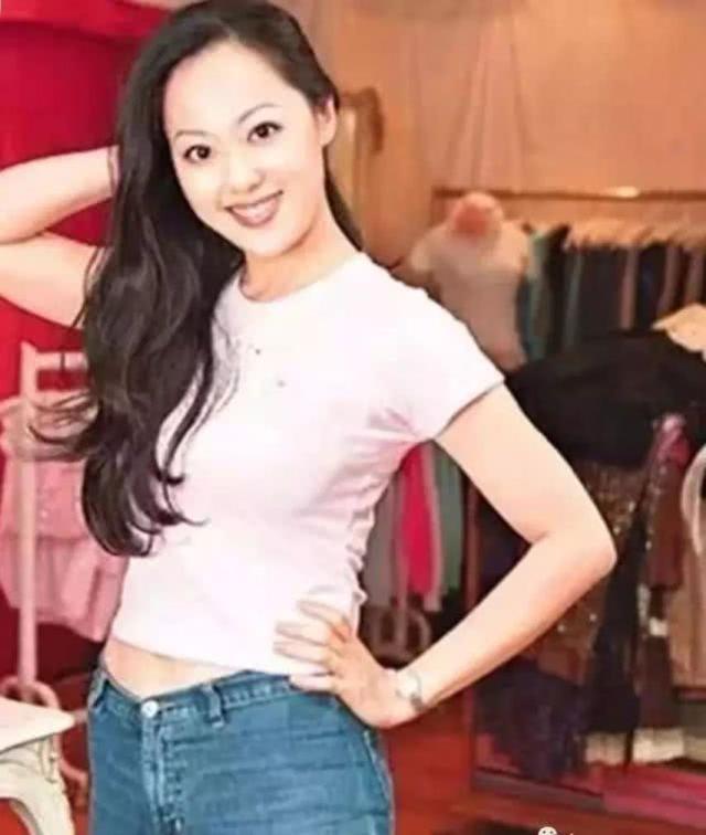 玫瑰蜜桃章小蕙：凭什么她能成为当代女性意见领袖