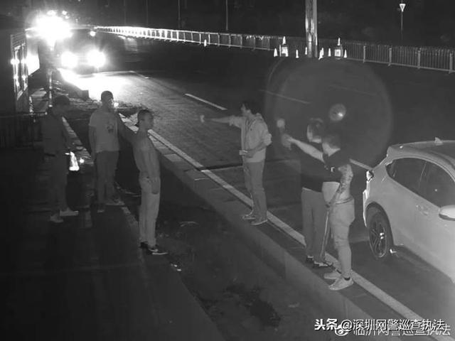 “网红”男子为吸引眼球，直播跳楼被刑拘