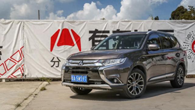 欧蓝德试驾：15万就能买的合资7座SUV，稳定靠谱口碑好