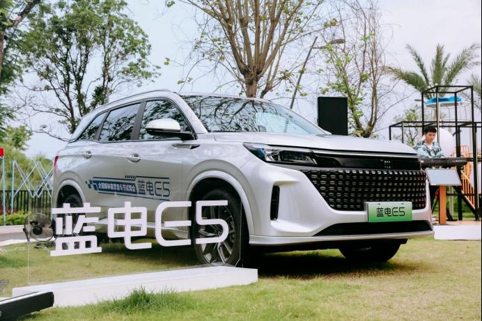 9.98万元就能买插混SUV；蓝电E5就能完爆博越L