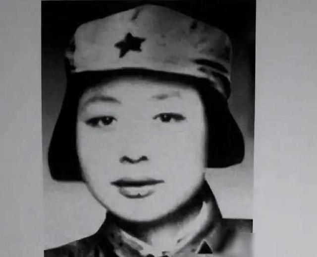 1960年，开国女少将回乡探亲，遇到暴打自己的前夫，结局如何