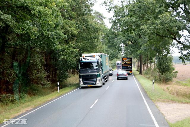 德国公路上的大卡车，个个都是极品