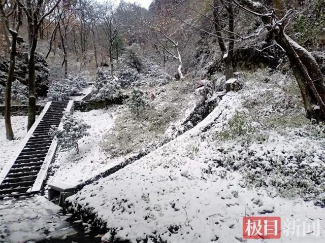 湖北下雪啦！气温接着降