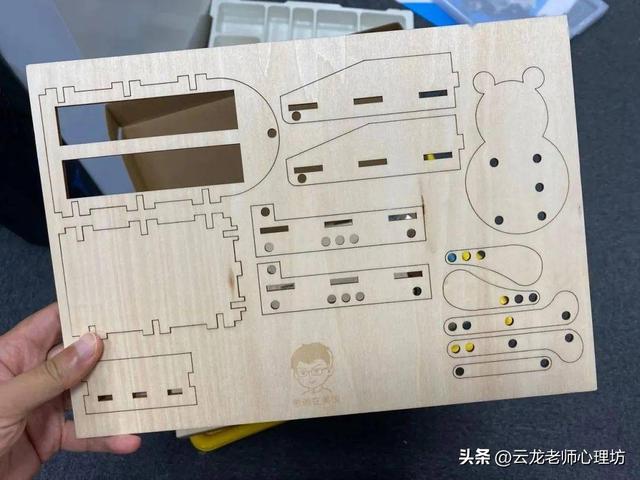 入坑7年，花费十几万，大热的机器人孩子到底学了些什么