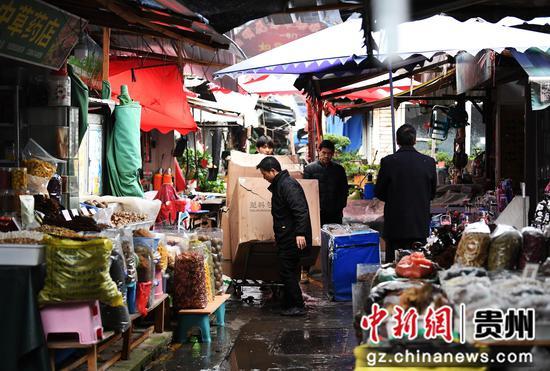 贵钢花鸟商业街区于12月1日开始试运营