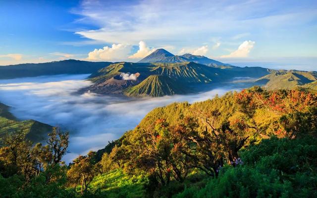 走进火山口，是惊吓还是惊喜