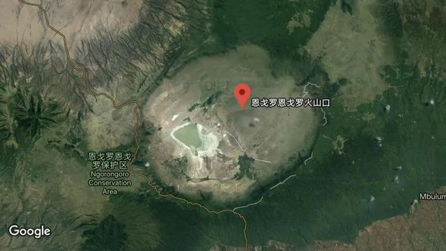 走进火山口，是惊吓还是惊喜