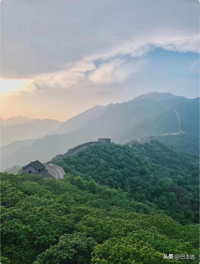 慕田峪长城烽火台介绍，慕田峪长城一共有几个烽火台，怎么玩不累