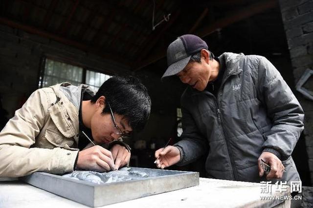 徽州三雕：天工人可代，人工天不如