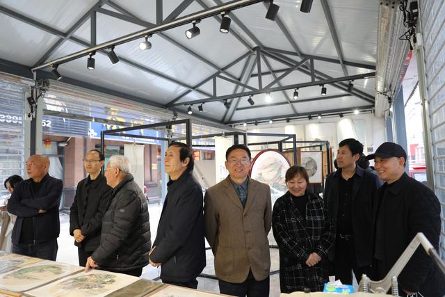 临颍县文联举办石千书画工作室春季书画展