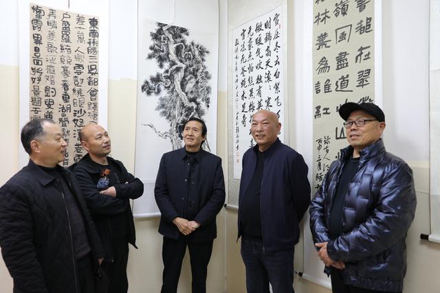 临颍县文联举办石千书画工作室春季书画展