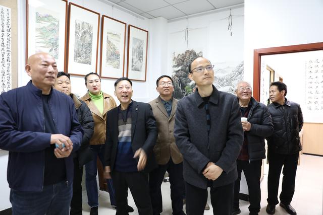 临颍县文联举办石千书画工作室春季书画展