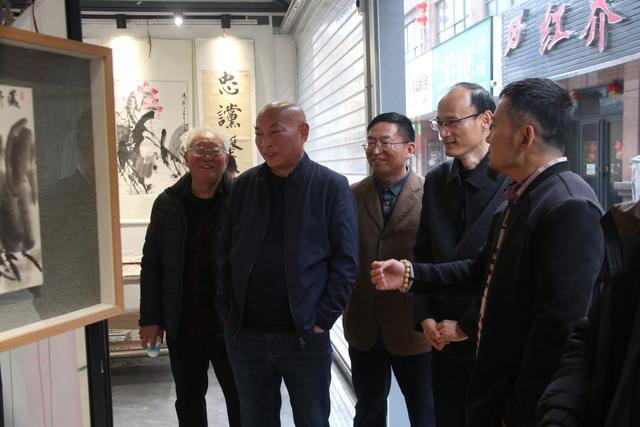 临颍县文联举办石千书画工作室春季书画展