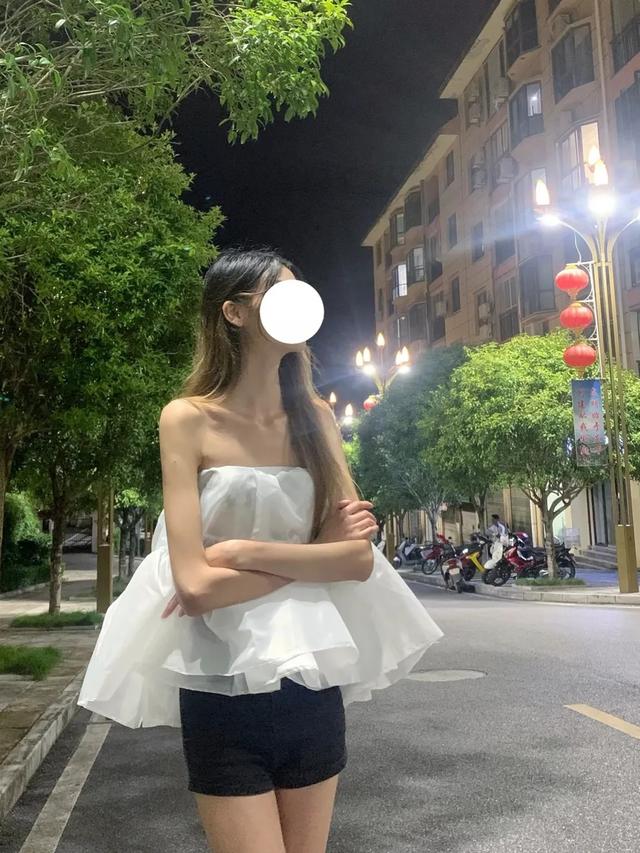 街拍网红美女性感身材居家写真高清壁纸小姐姐风韵少妇女明星大腿