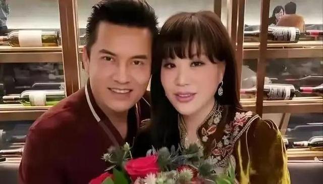 他三个老婆都是大美女，一婚周海媚二婚邝美云，46岁三婚娶到富婆