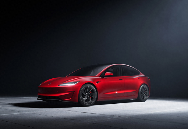 限时8000元保险补贴，全球市场最便宜，Model 3现在买划算吗？