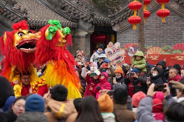 新变化！新亮点！新体验！新活力！盘点红红火火的春节市场